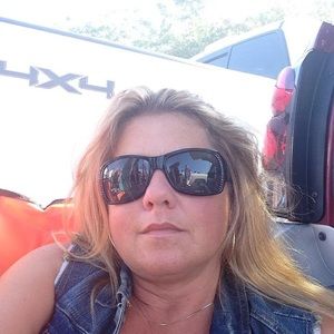 Meet your Posher, Renee